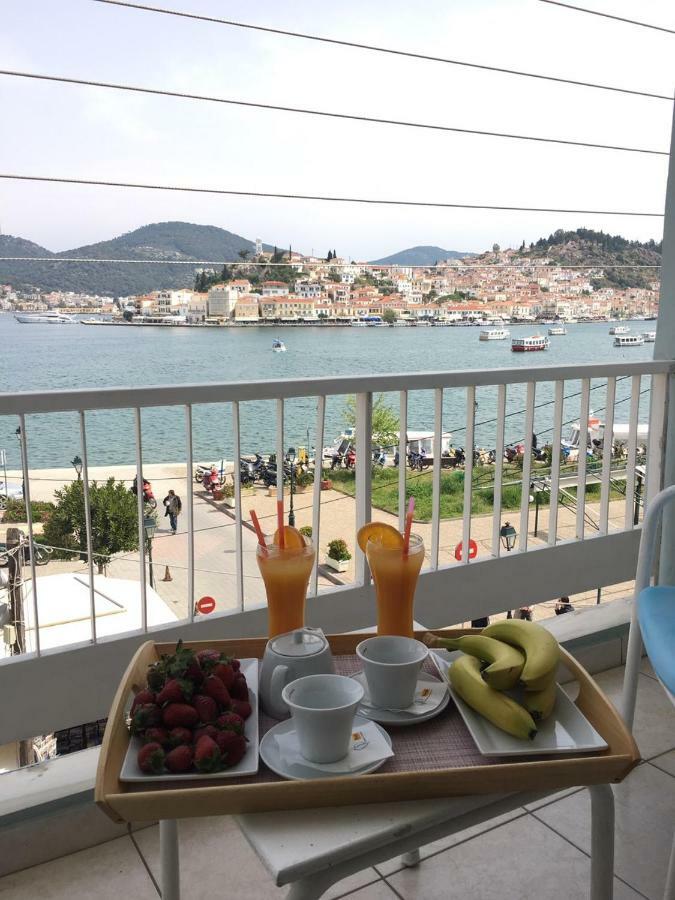Hotel Papasotiriou Galatás エクステリア 写真